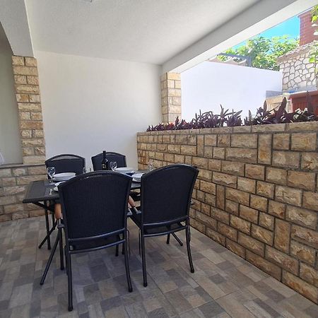 Apartman "Flower Garden" Ražanac Zewnętrze zdjęcie