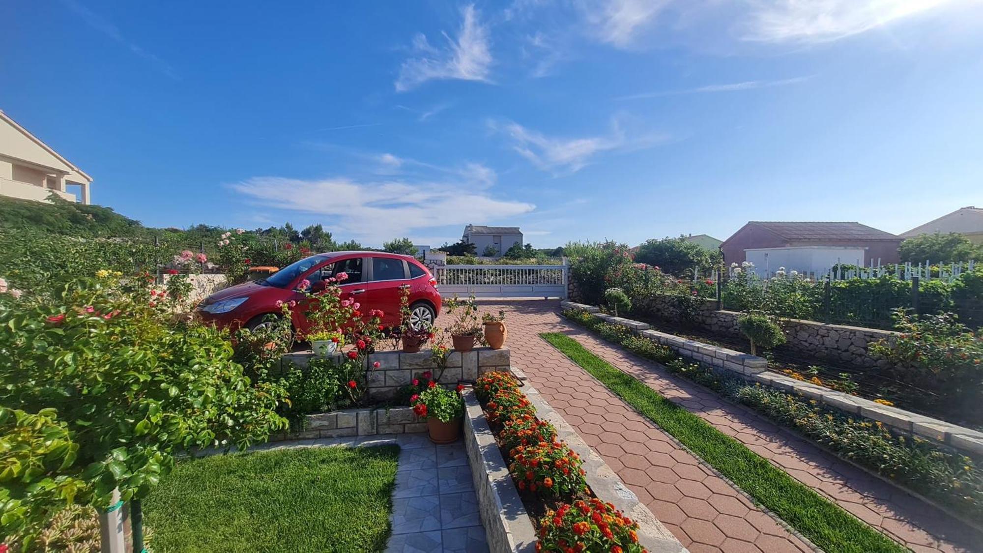 Apartman "Flower Garden" Ražanac Zewnętrze zdjęcie