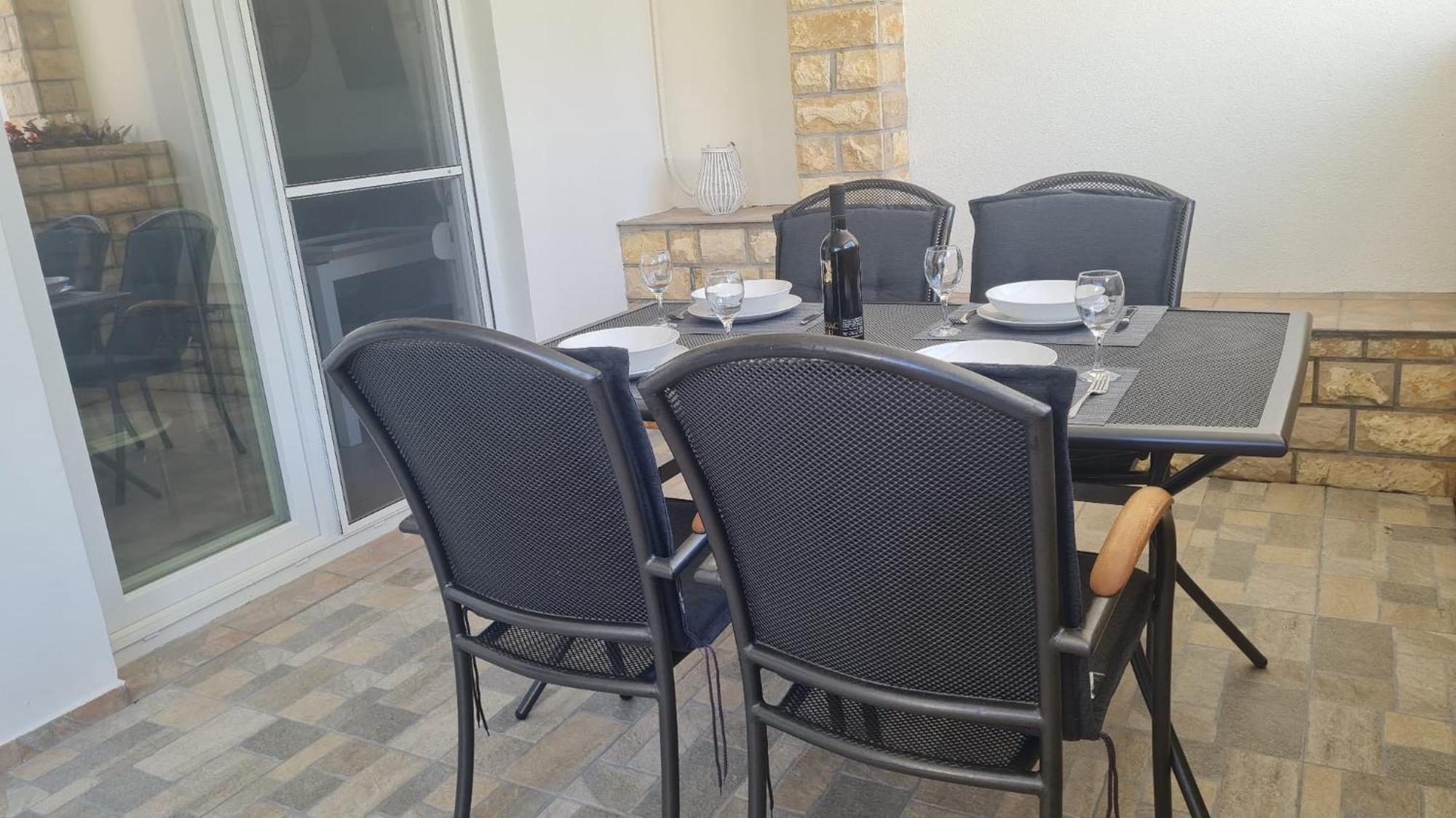 Apartman "Flower Garden" Ražanac Zewnętrze zdjęcie