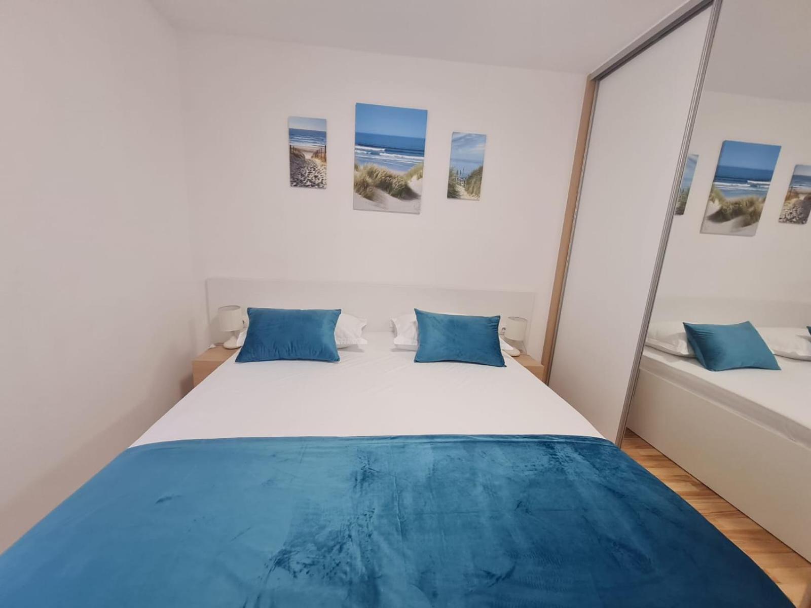 Apartman "Flower Garden" Ražanac Zewnętrze zdjęcie